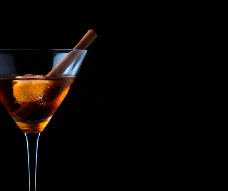 spiced peach cobbler martini